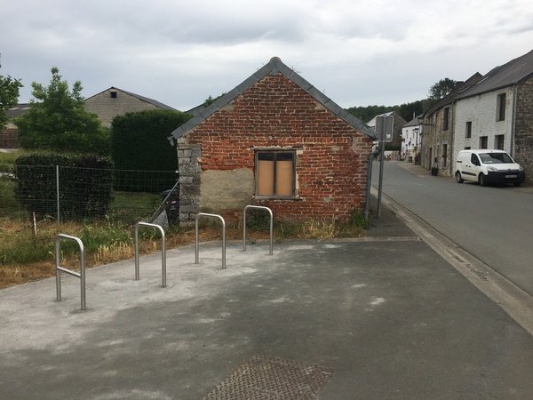 Mobilite - Velo - Parking - Dourbes.JPG