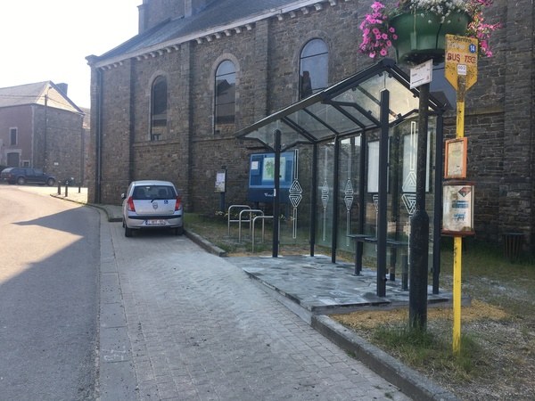 Mobilite - Velo - Parking - Le Mesnil - Eglise.JPG