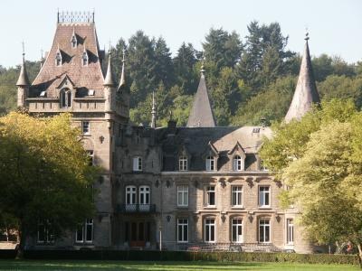 Nismes   1
